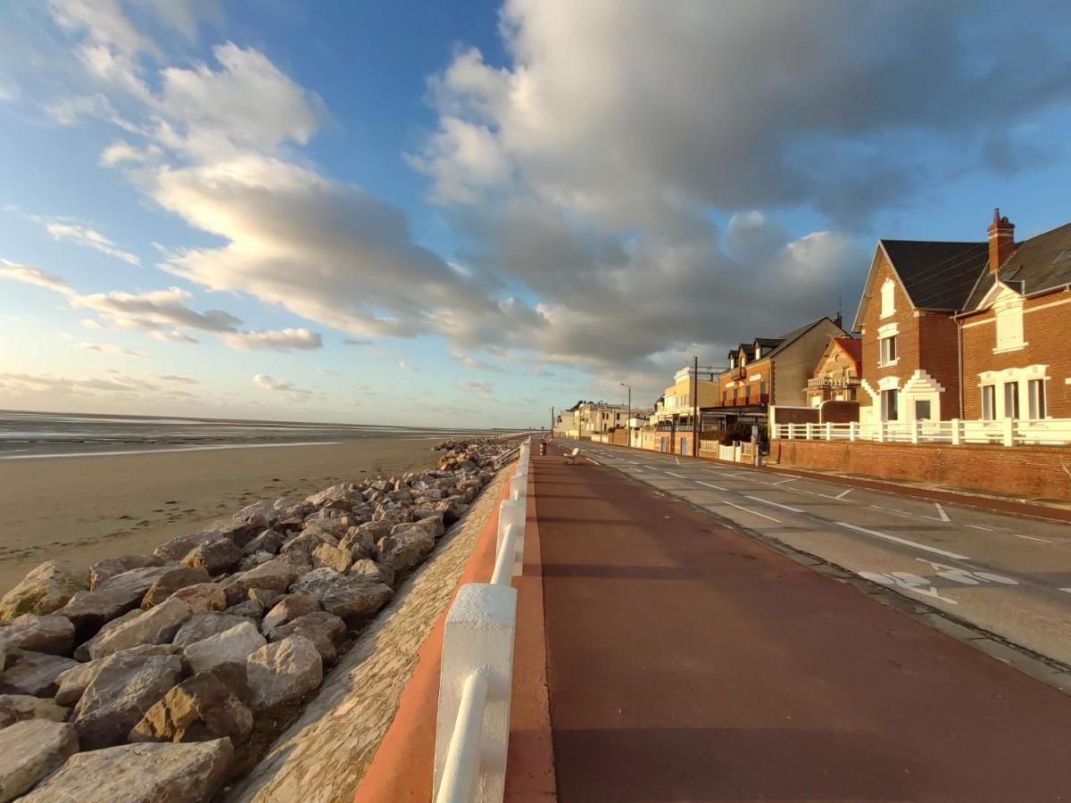 Les Bains De Mer 르크로토이 외부 사진